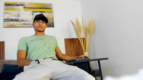 Snapshot of zander_2120 chatting on September 10, 1:01 pm Zander online show from September 10, 1:01 pm