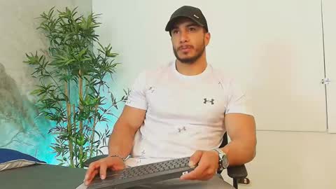 zanemaverick online show from December 22, 12:01 pm