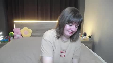 zannadreil online show from October 12, 7:38 pm