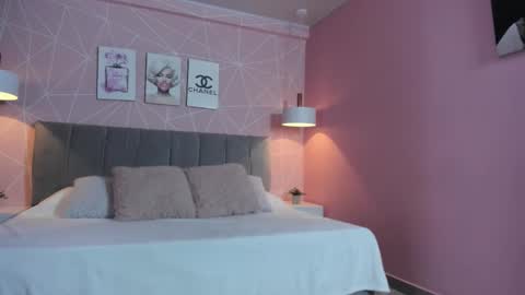 Zara Sweet  online show from December 2, 1:20 pm