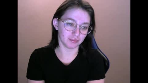 Snapshot of zara_golden chatting on February 20, 2:51 am chaturcum online show from February 20, 2:51 am