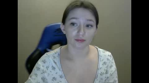 Snapshot of zara_golden chatting on February 5, 10:30 am chaturcum online show from February 5, 10:30 am