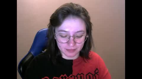 Snapshot of zara_golden chatting on February 18, 2:49 am chaturcum online show from February 18, 2:49 am