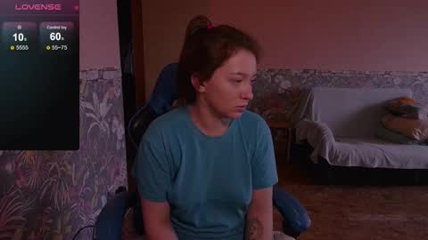 Snapshot of zara_golden chatting on September 10, 7:42 am chaturcum online show from September 10, 7:42 am