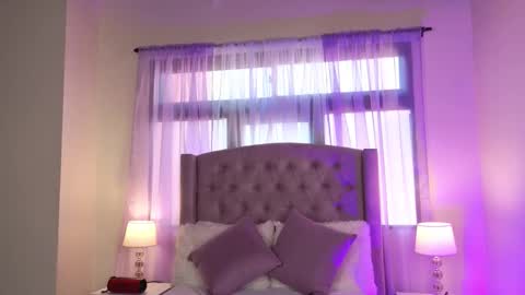 ZaraQuiinn online show from October 18, 3:05 pm