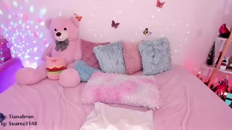 Zara online show from March 6, 2:51 pm