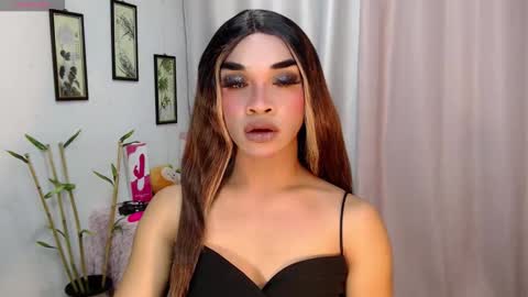 zaynelustts online show from December 3, 11:22 am