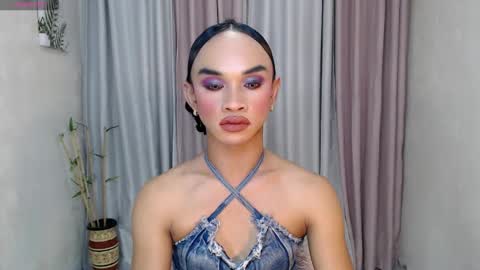 zaynelustts online show from March 19, 1:05 pm