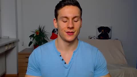 zeinmiracles online show from December 20, 12:17 am