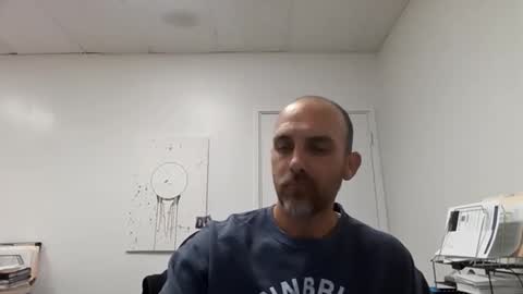 zekester87 online show from May 14, 2:43 am