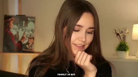 Emilia online show from October 21, 5:23 am