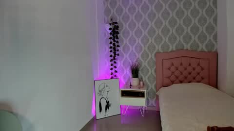 Zenith online show from March 5, 11:47 pm