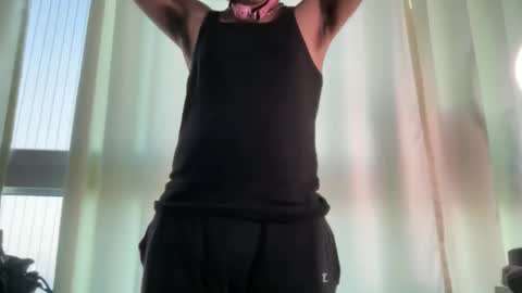 zennylee online show from January 16, 11:30 am