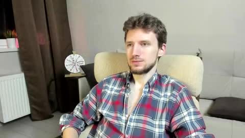 Andrew online show from November 25, 9:02 pm