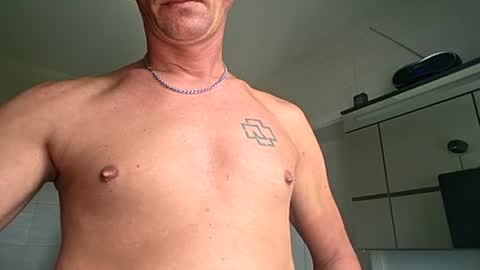zeus23122007 online show from July 19, 12:30 pm