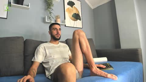 ZEYN online show from September 18, 5:22 am