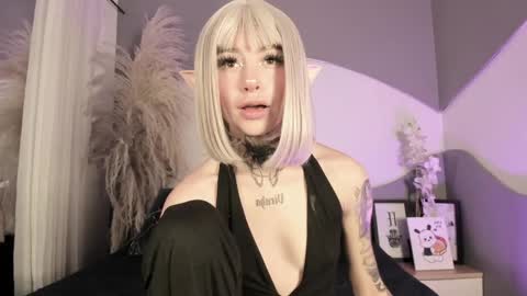 zhally_dee online show from June 6, 12:11 pm