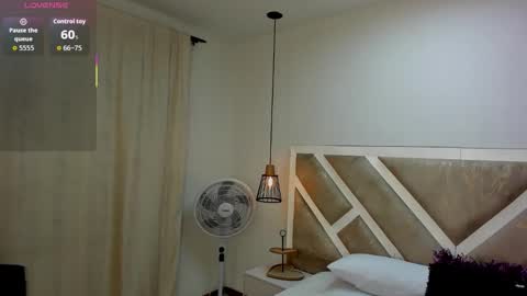 zia online show from March 25, 11:17 am