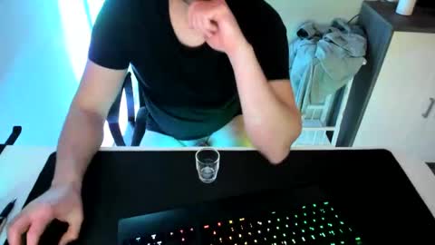 ziemlichflutschig online show from March 5, 5:39 pm