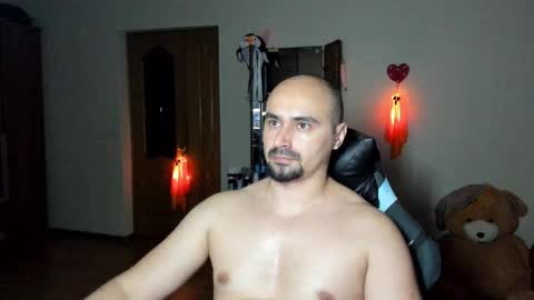 Ziesh online show from November 1, 8:30 pm