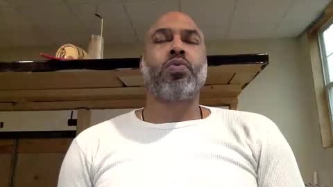 zionlion22 online show from February 15, 3:00 pm