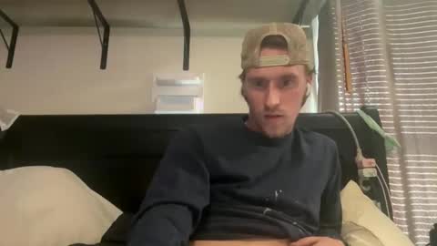 Gregm0419 online show from November 4, 8:10 pm