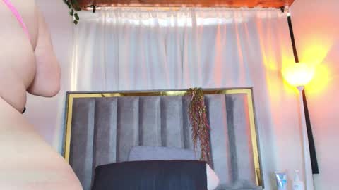 Zoe online show from February 4, 12:42 pm