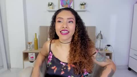 Zoe Gruber online show from July 8, 12:03 am