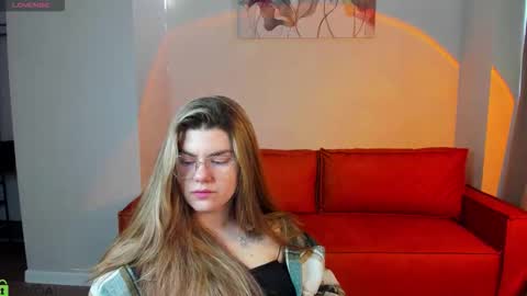 Zoe online show from March 7, 2:33 am