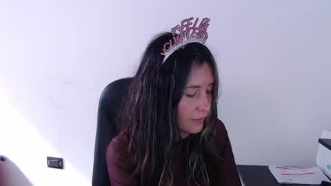 ZOE online show from April 1, 8:50 pm