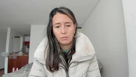 ZOE online show from April 17, 9:06 pm