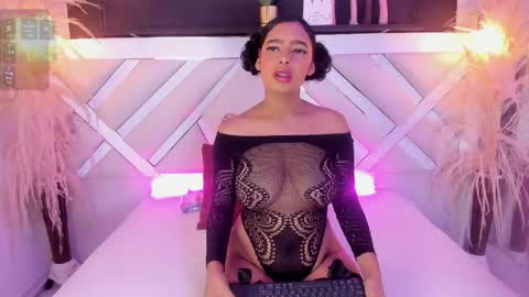 Zoey  online show from April 1, 9:56 pm