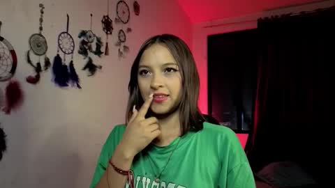 ZOE online show from March 10, 12:15 am