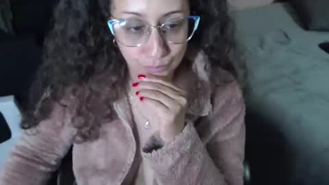 Zoe Koller online show from April 21, 2:51 am