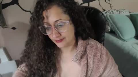 Zoe Koller online show from November 7, 1:19 am