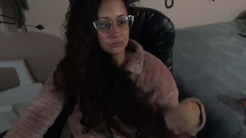 Zoe Koller online show from April 13, 12:42 pm