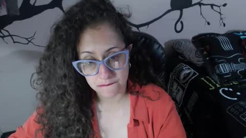 Zoe Koller online show from October 6, 11:06 am