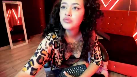 zoe  online show from April 21, 3:57 am