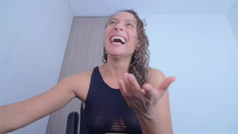 zoe online show from April 23, 8:43 pm