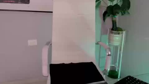 Zoe Olsen online show from September 10, 9:38 pm