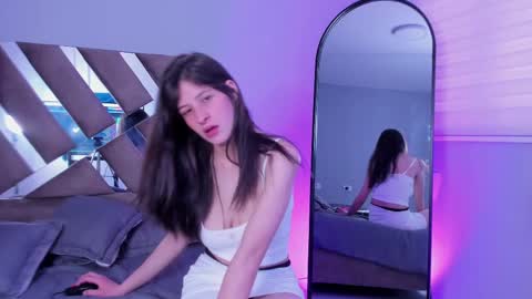 Zoe Olsen online show from February 17, 4:06 pm