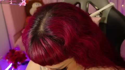 zoe_sullivan_ online show from May 16, 9:39 am
