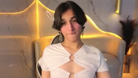 Zoe online show from December 3, 8:20 pm