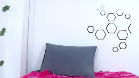 Carolina online show from November 8, 10:35 pm