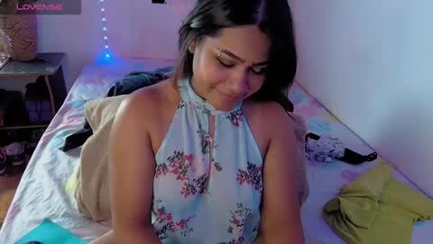 kyara derika online show from November 23, 4:05 pm