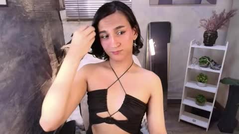 ZOE online show from April 13, 9:52 pm