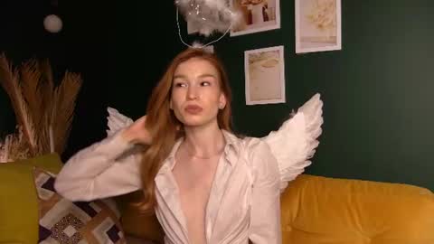zoenymph online show from July 3, 5:34 am