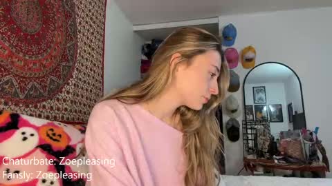 Snapshot of zoepleasing chatting on September 23, 12:04 am zoepleasing online show from September 23, 12:04 am