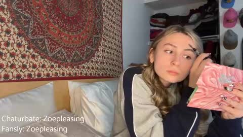 Snapshot of zoepleasing chatting on October 15, 2:48 am zoepleasing online show from October 15, 2:48 am