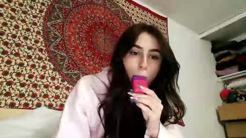 Snapshot of zoepleasing chatting on March 5, 3:29 am zoepleasing online show from March 5, 3:29 am